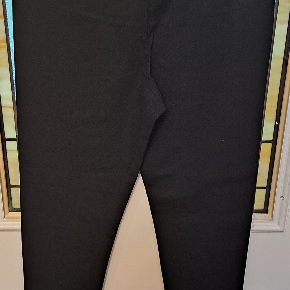 Black leggings plus size